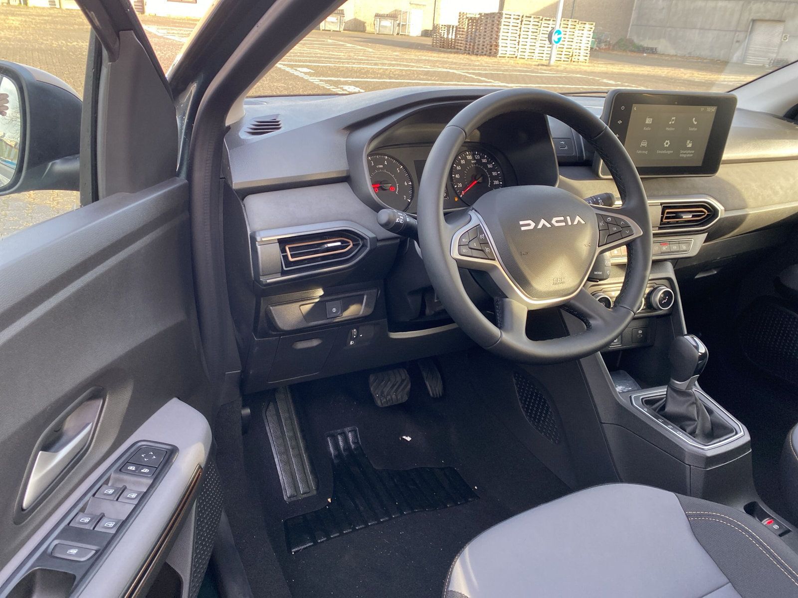 Dacia Sandero - Bild 10