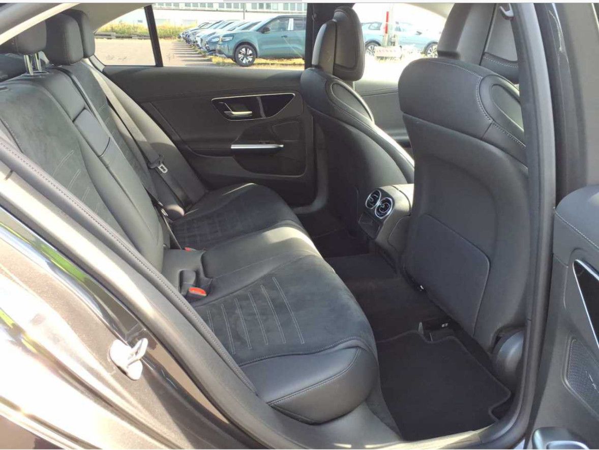 Fahrzeugabbildung Mercedes-Benz C 220d 9G AMG Line LED/NAVI/VIRTU/SHZ/HIFI/AHK
