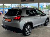 Peugeot 2008 1.2 Allure ATG 1Hand *SHZ*PAN*CarPlay*PDC* - Peugeot Gebrauchtwagen in Leipzig