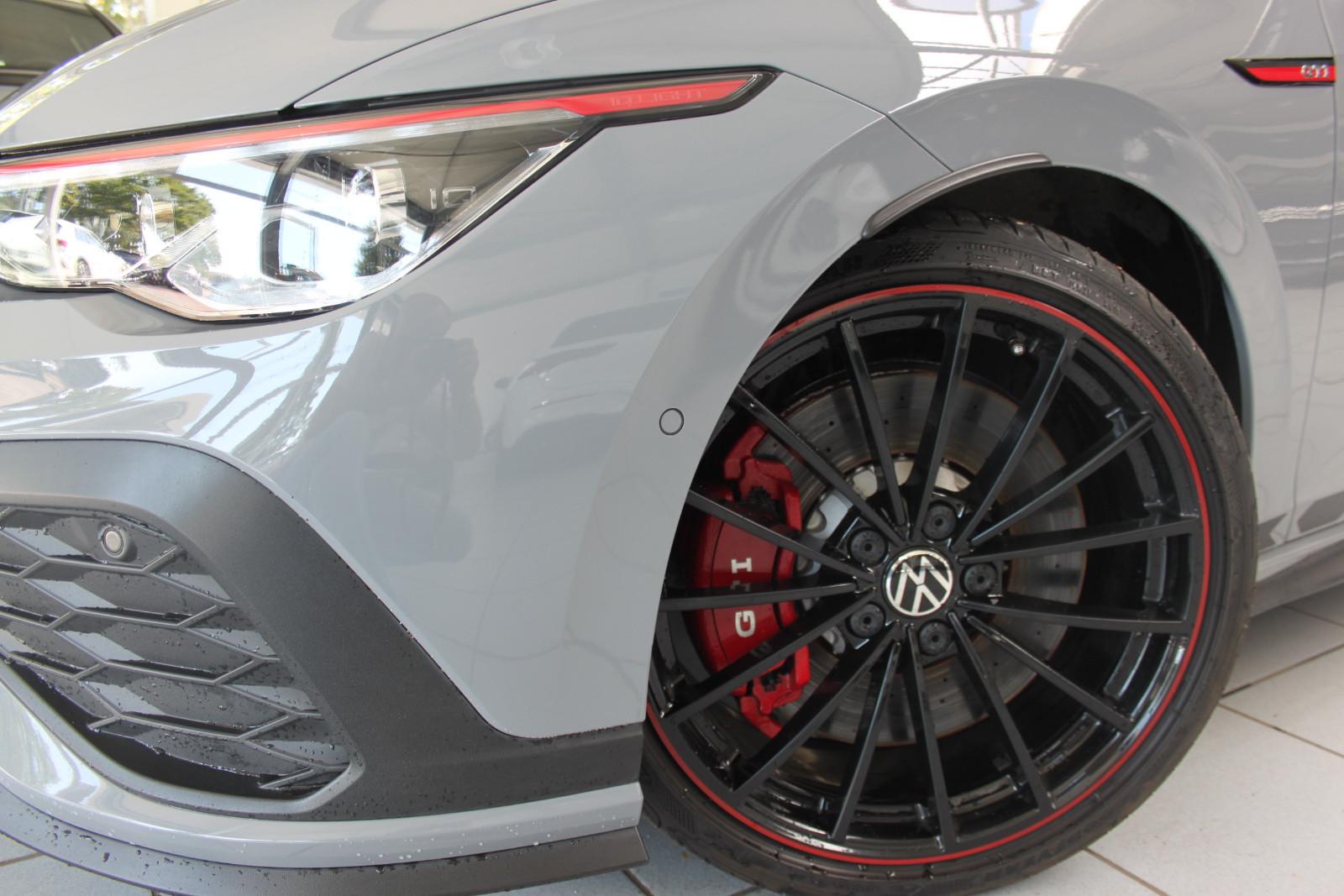 Volkswagen Golf VIII Lim. GTI CLUB/ED45/AKRA/PANO/H&K/DCC/H, миниатюра 2