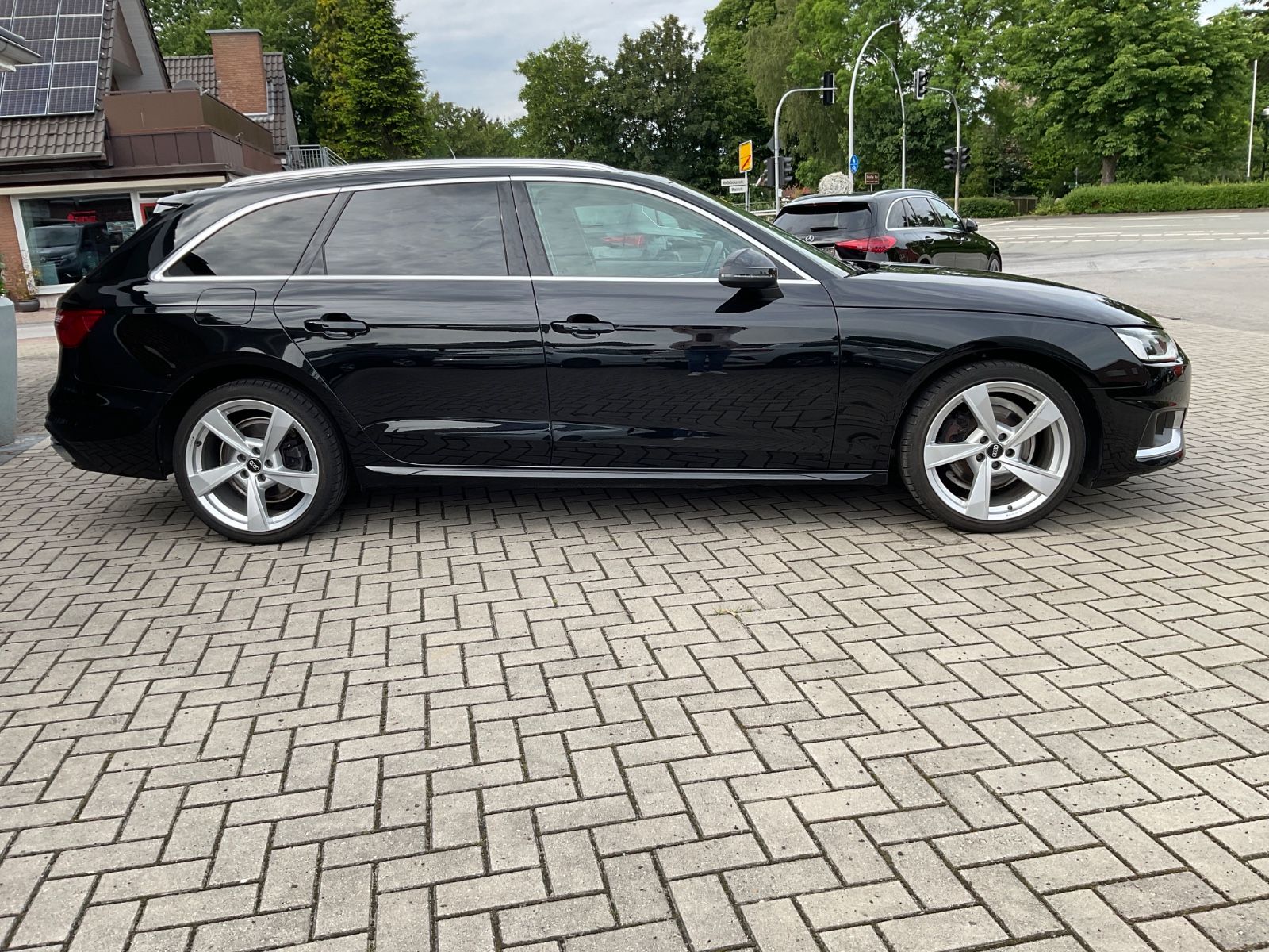 Fahrzeugabbildung Audi A4 35 TFSI S tronic Avant,CarPlay,ACC,Kamera