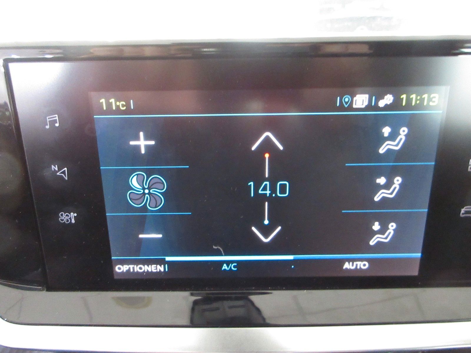 Fahrzeugabbildung Peugeot e-208 Active LED/PDC/TEMPOMAT