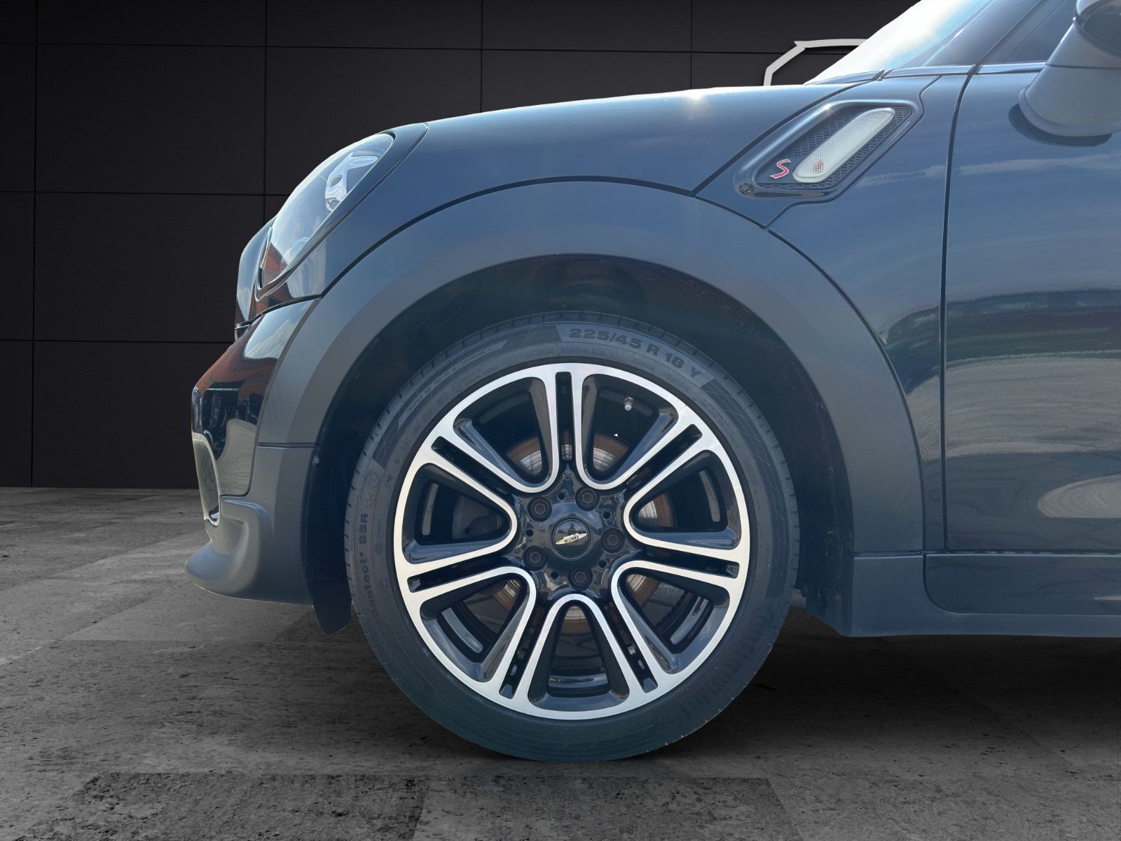 Fahrzeugabbildung MINI Cooper S CountrymanS All4*JCW*Chilli*Sport*Navi*