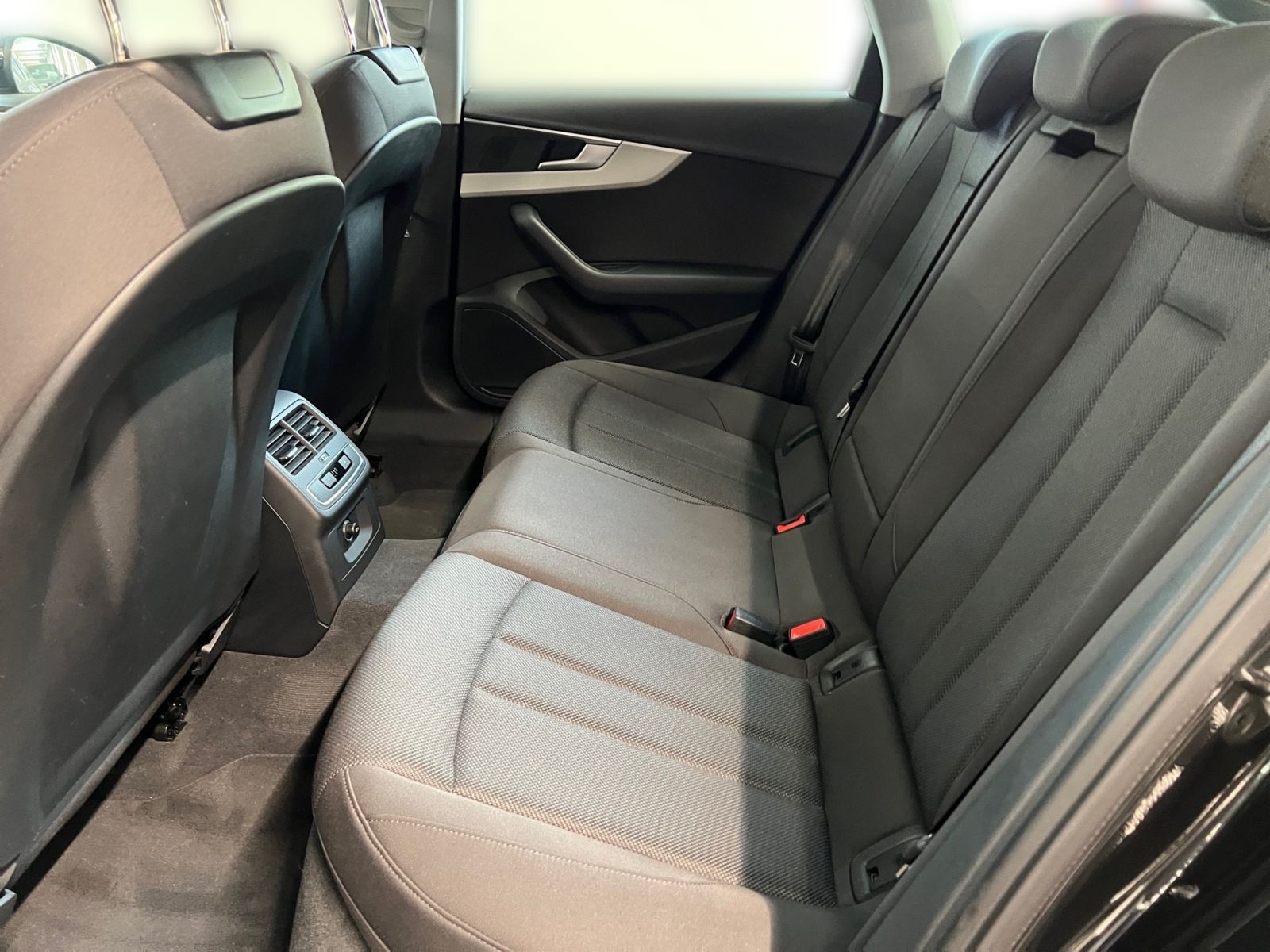 Audi A4 - Bild 10