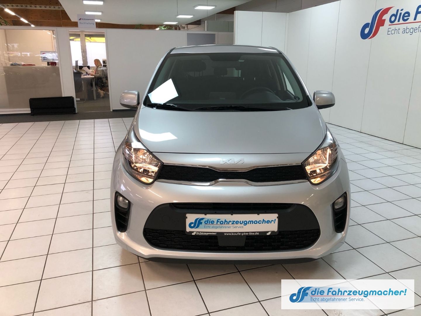 Fahrzeugabbildung Kia Picanto Vision 1.2 Navi CarPlay Klimaautom SHZ L