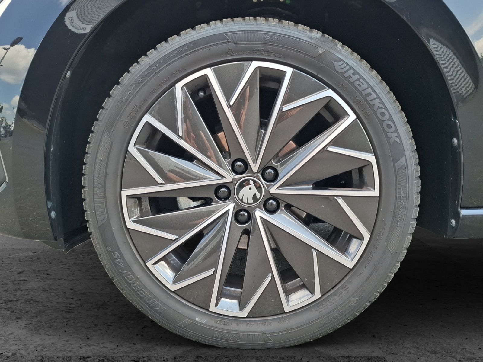 Fahrzeugabbildung SKODA Scala TSI Selection Matrix APP SHZ GRA RFK DAB L