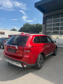 Mitsubishi Outlander - 5