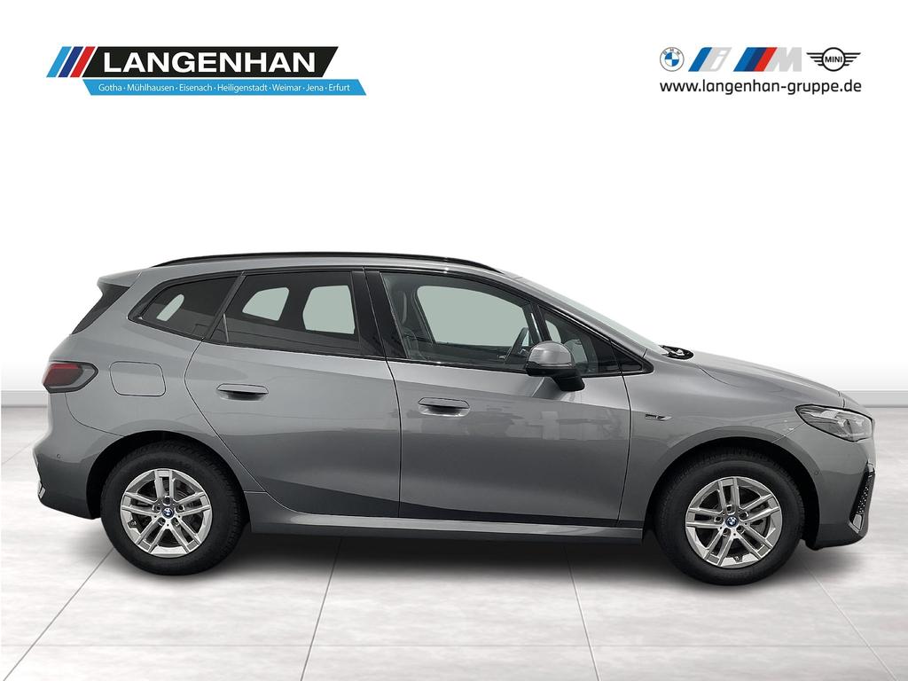 BMW 225