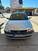 Opel Auto zu verkaufen - gebrauchte Opel Corsa aus dem Jahr 2000