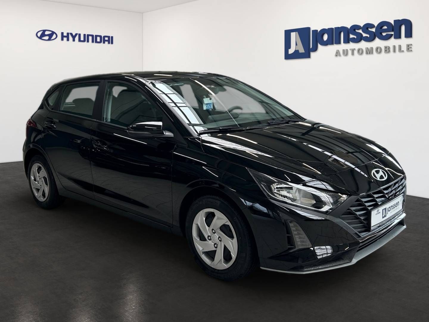 Fahrzeugabbildung Hyundai i20 Select Funktionspaket PDC Navi Rückfahrkamer