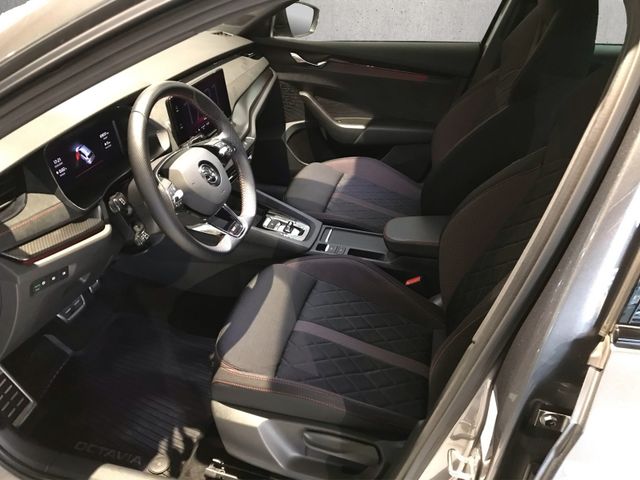 Octavia Combi RS 2.0 TDI DSG*AHK*DCC*ACC*