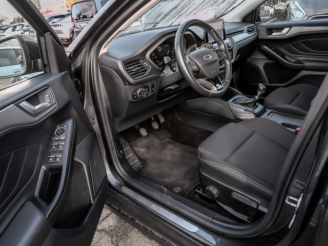 Ford Focus Turnier 1.0 Titanium Kamera Navi LED