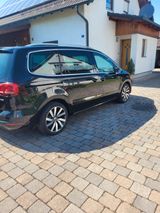 Volkswagen Sharan 2.0 TDI SCR 135kW DSG Highline Panorama - Volkswagen Sharan: Leder