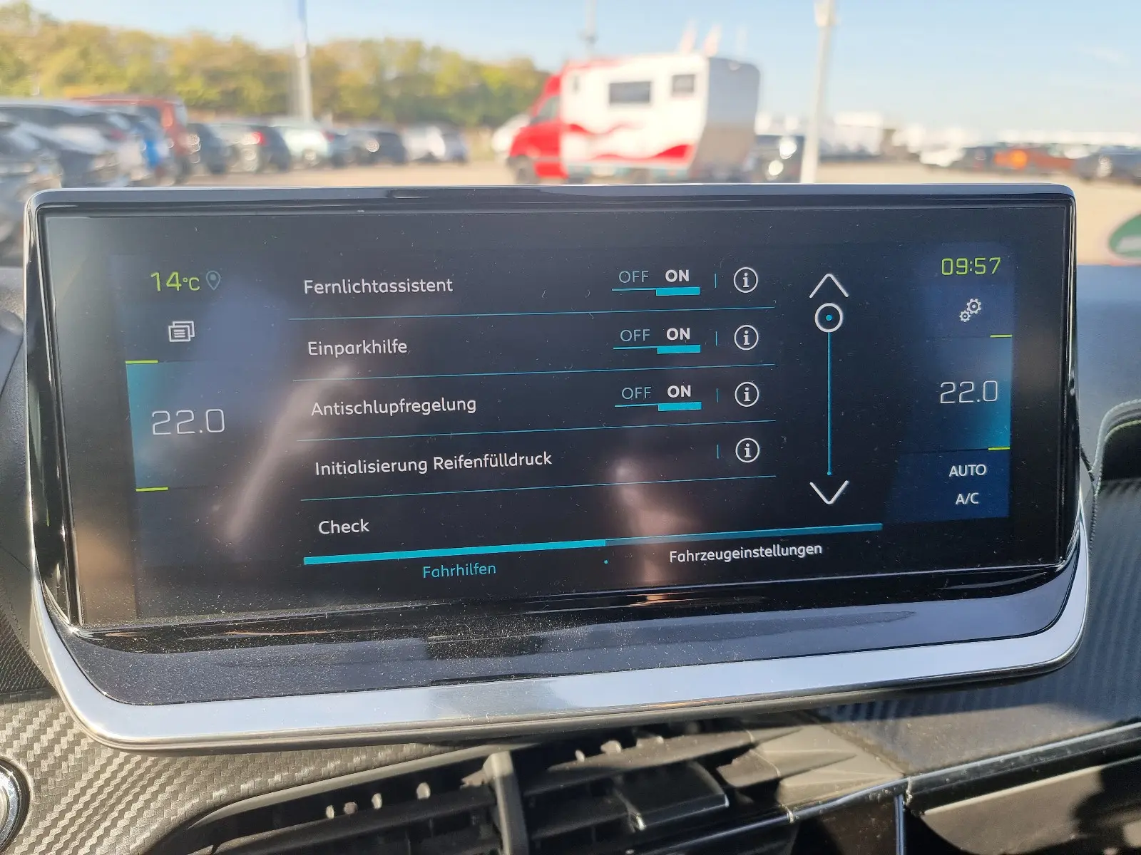 Peugeot e-2008 GT-Line -KLIMA-NAVI-CARPLAY-SHZ-CAM-LEDER