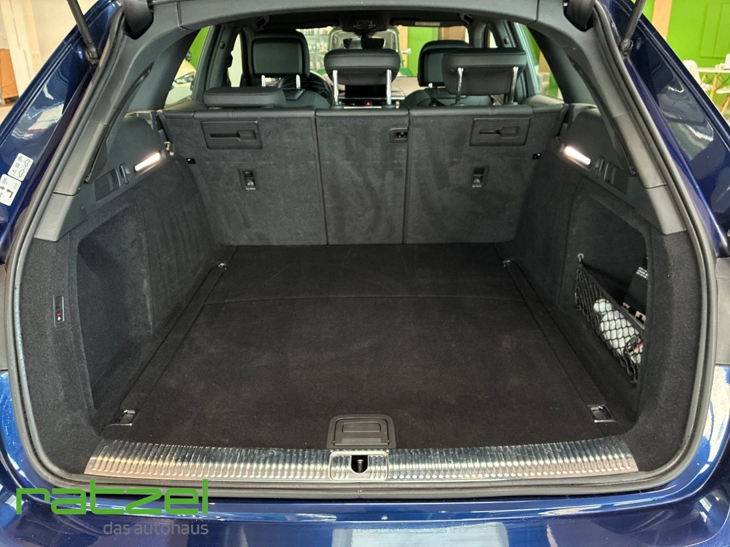 Fahrzeugabbildung Audi A4 Avant 40 2.0 TDI quattro advanced AHK+Navi Me