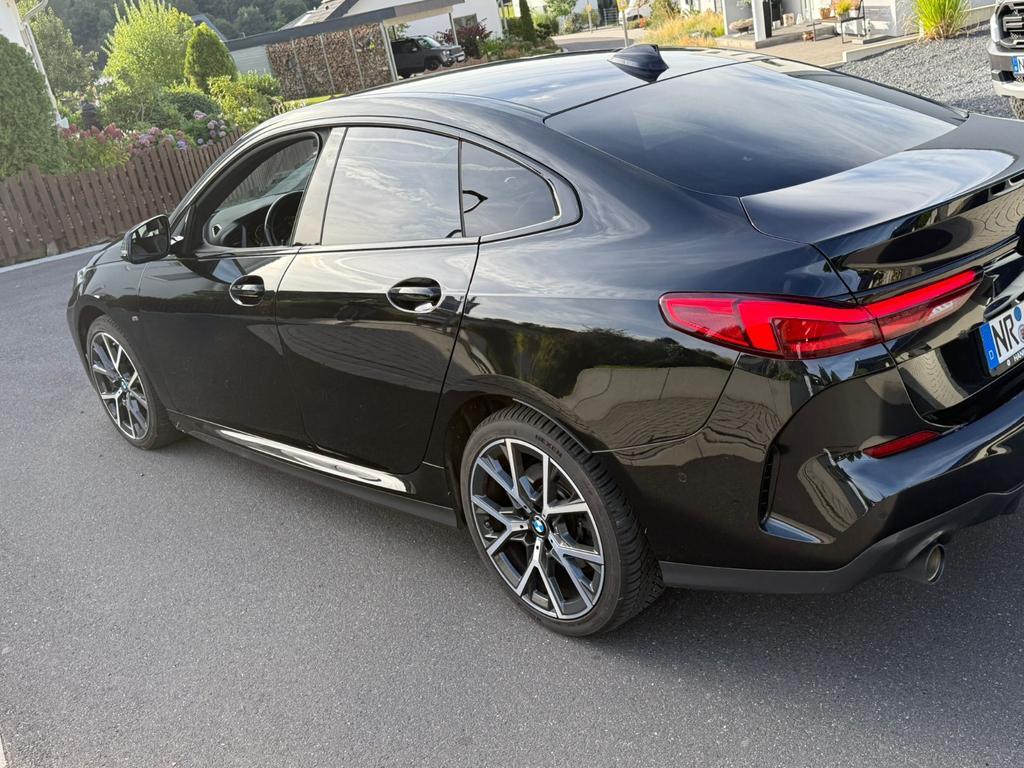 BMW 220