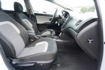 KIA cee'd Sportswagon - 10
