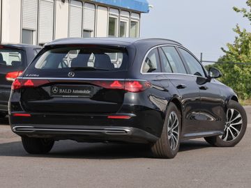 Mercedes E 220 - 3