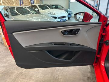 MYAUTOCENTER – Gebraucht- und Jahreswagen mit Werkstattservice in Pfaffenhofen Seat Leon SC Reference *1.Hand*TÜV 0627*AHK*