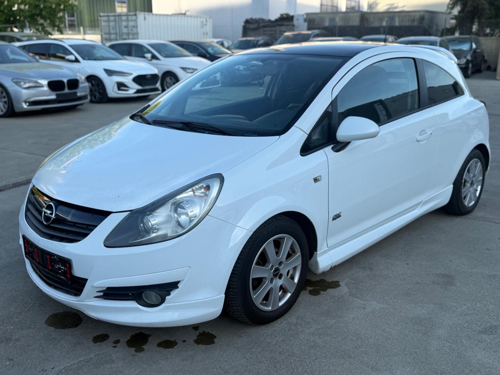Opel Corsa D Color Edition OPC Line