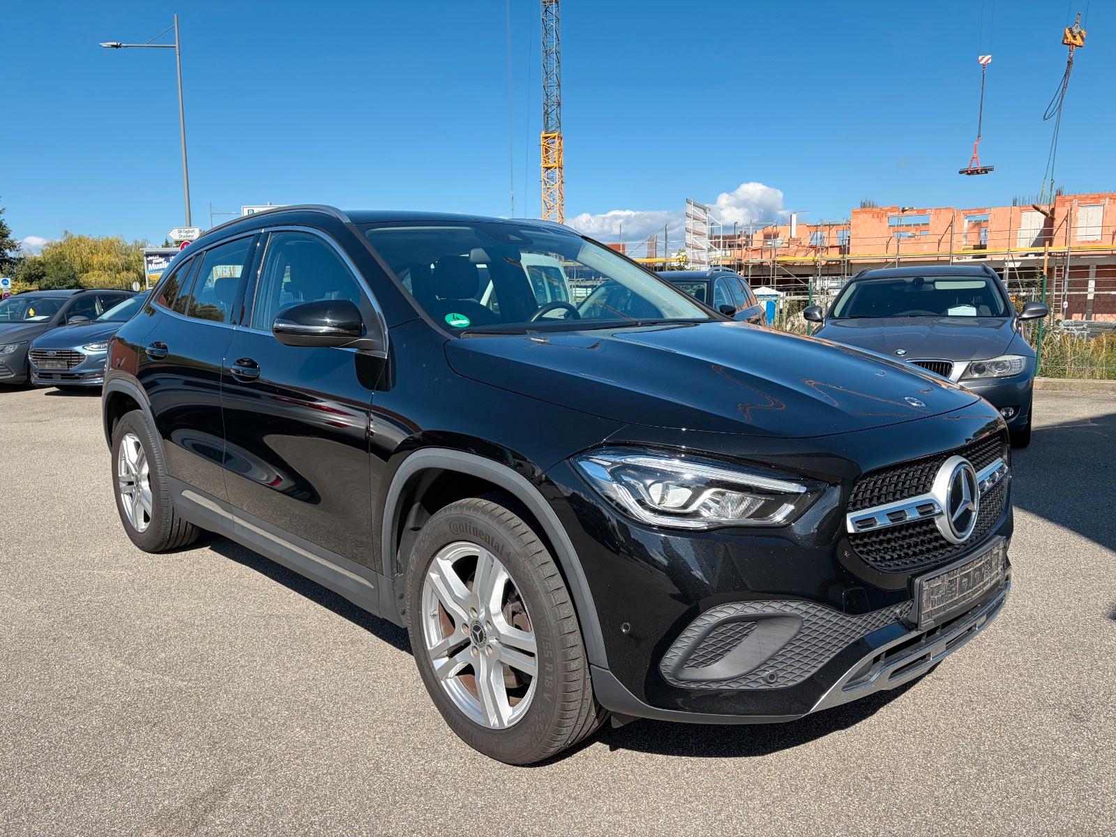Mercedes-Benz GLA 220 d 4Matic Automatik PDC Spur. Tempomat AL