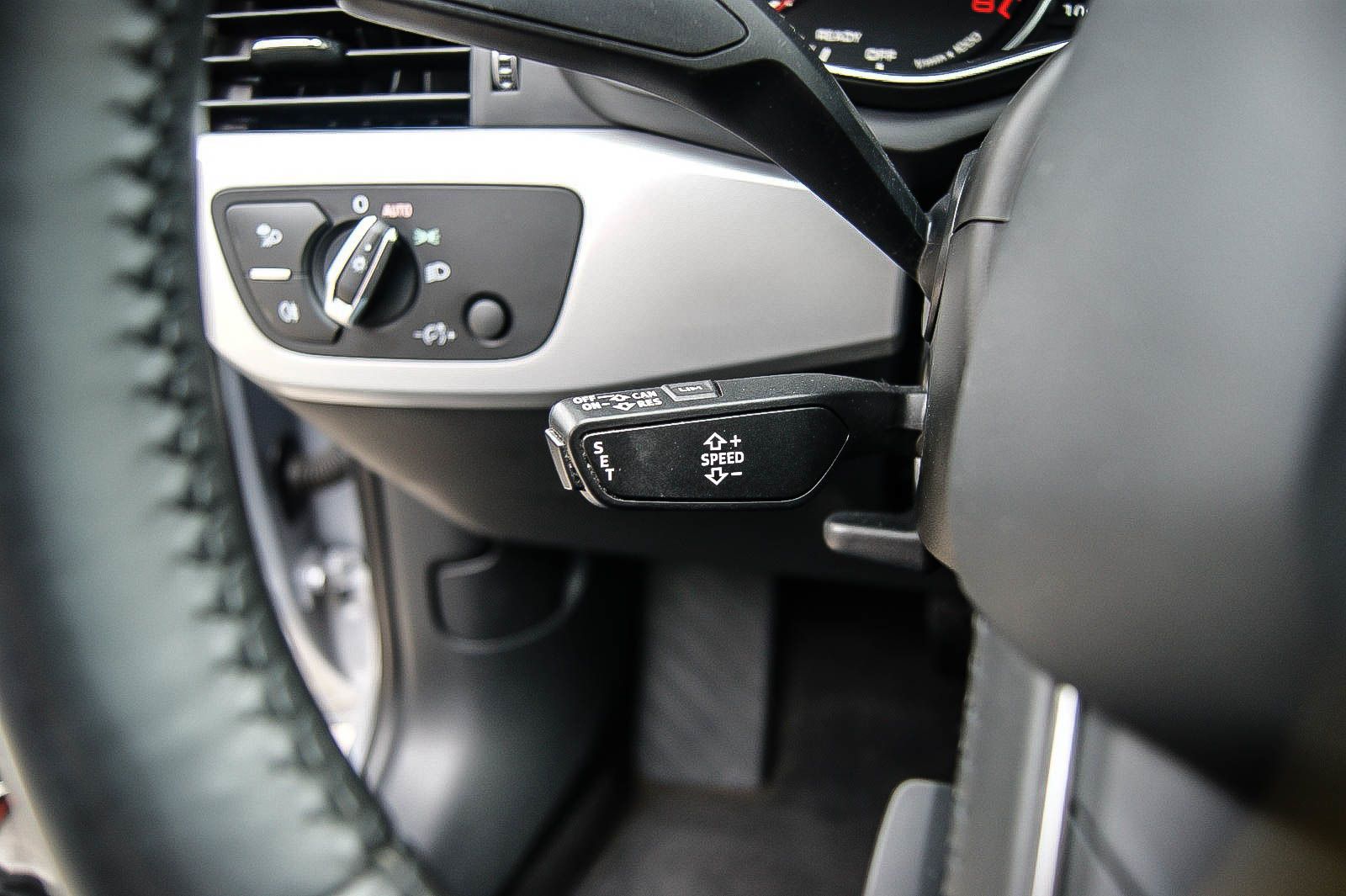 Fahrzeugabbildung Audi A4 Avant 14TFSI S-Tronic NAVI XENON ANHÄNGERKPLG
