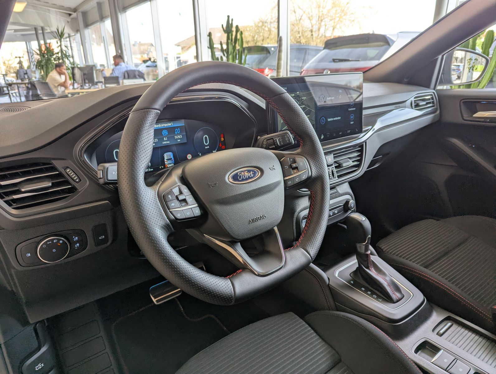 Fahrzeugabbildung Ford Focus 1.0 ST-Line X EB Matrix B&amp;O ACC Kamera 18"