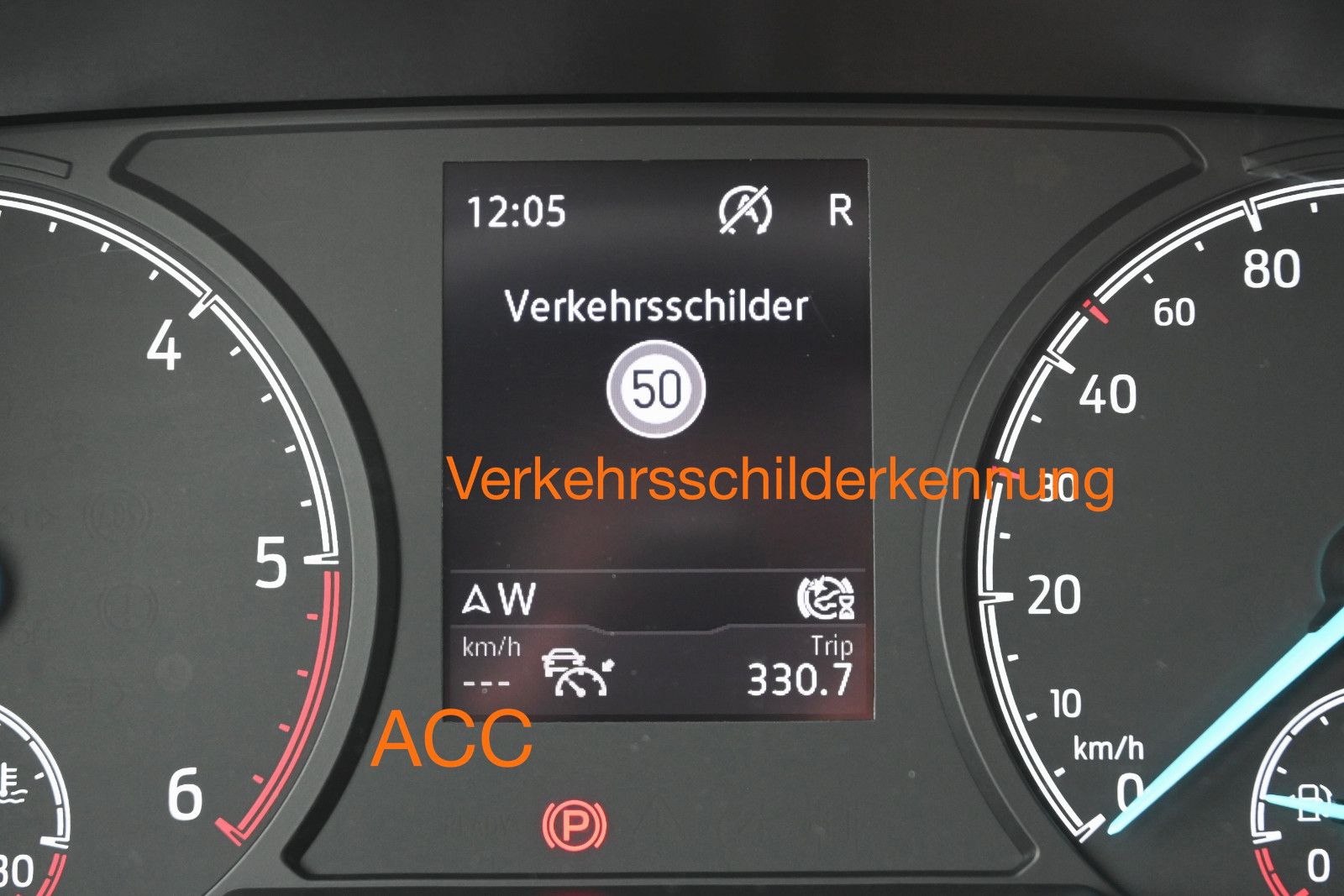Fahrzeugabbildung Ford Grand Tourneo 2.0 d Titanium Aut °PANO°KAM°8FACH
