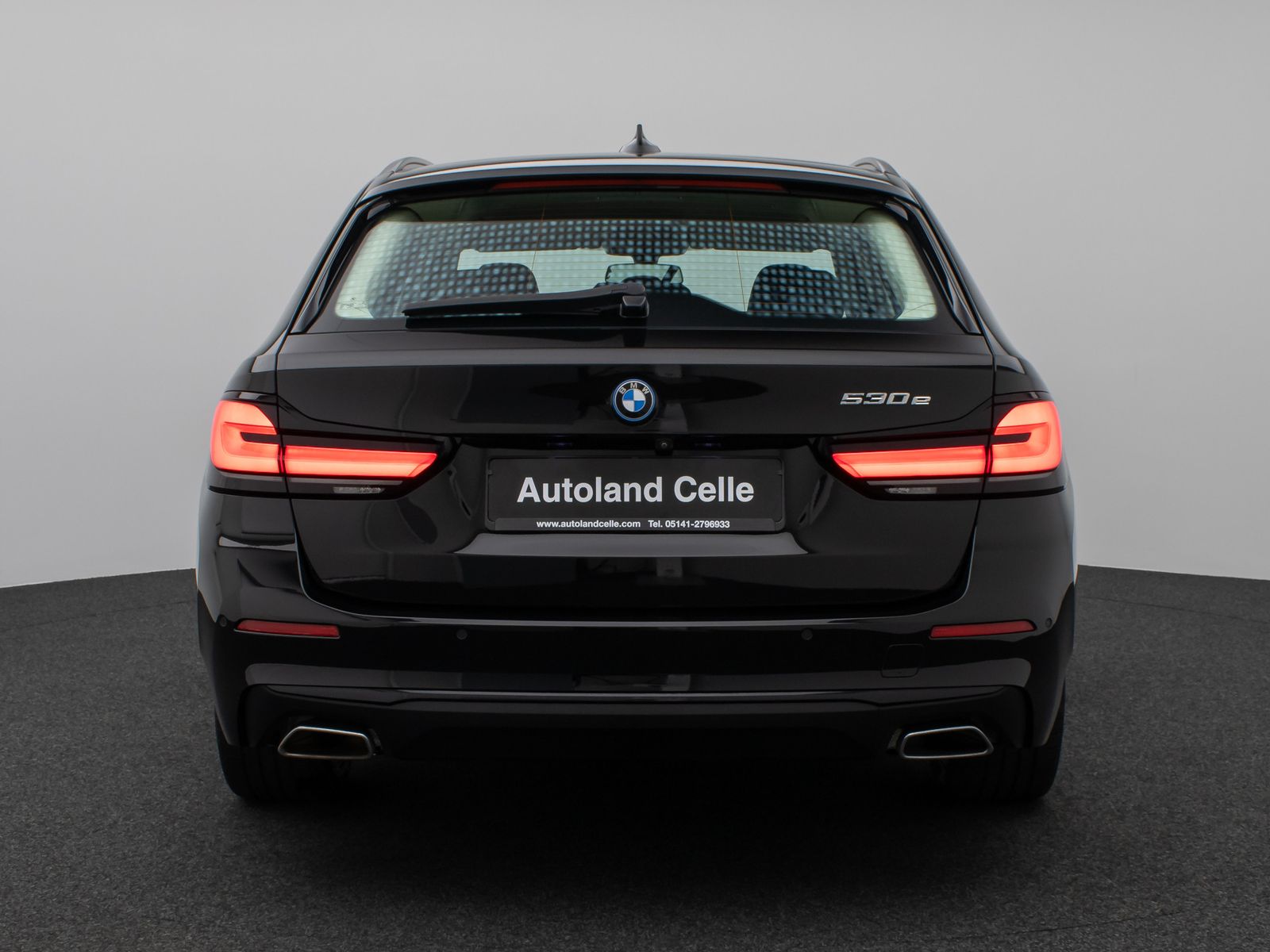 Fahrzeugabbildung BMW 530e Kamera DAB WLAN CockPitPro ACC Alarm LED
