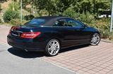 Mercedes-Benz E 500 Cabriolet E 500 BlueEFFICIEN. Standard - Mercedes-Benz E 500 mit 3 Türen