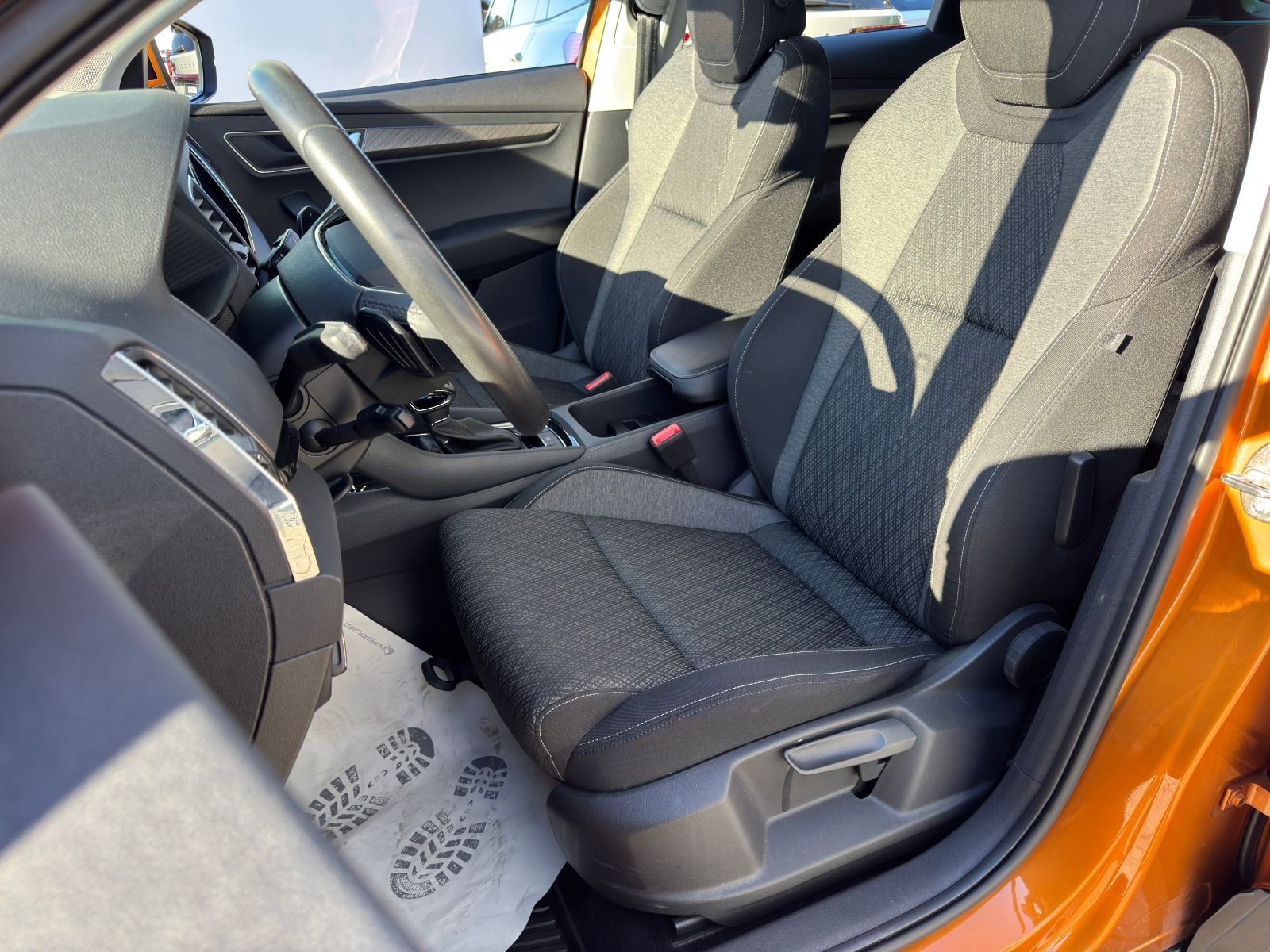 Fahrzeugabbildung SKODA Karoq Style 1.5 TSI DSG*360°Cam*Matrix*Allwetter