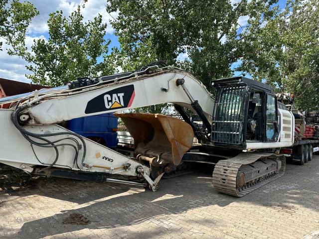 CAT 329 E