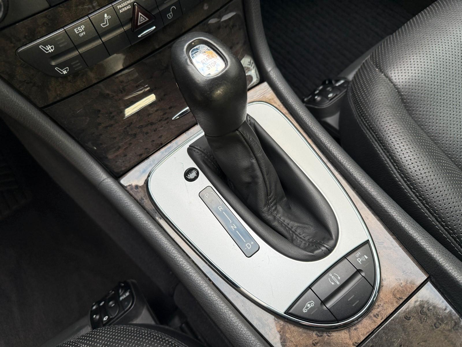 Mercedes-Benz E-Klasse E 500 Avantgarde,2.Hand,Unfallfrei,V8