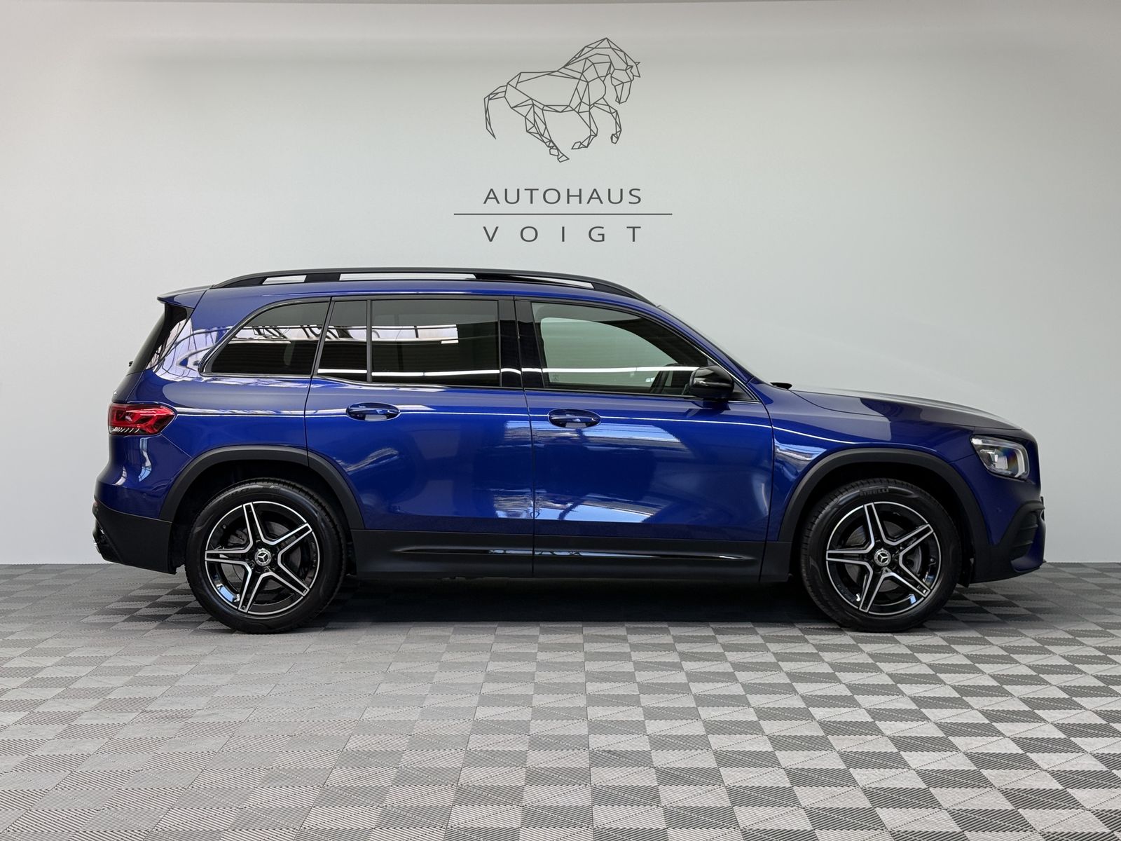 Mercedes-Benz GLB 220 d 4Matic 2.Hand AMG Line Pano AHK LED foto 4