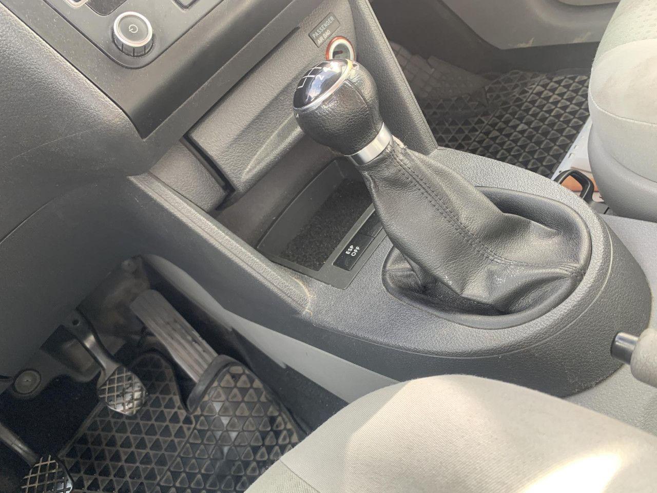 Volkswagen Caddy Maxi 2,0 TDI DPF Navi PDC 7-Sitzer