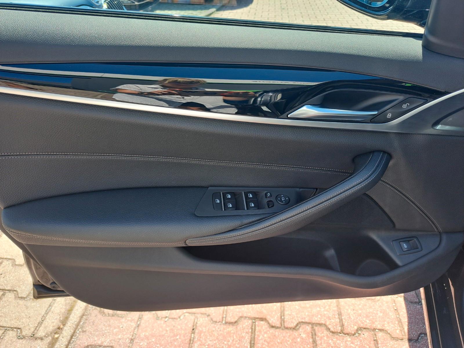 BMW 520 5 Touring 520 i Sport Line