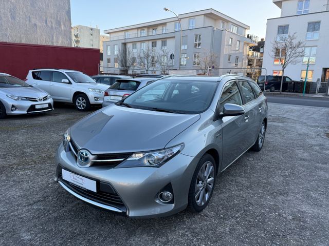 Toyota Auris 1.8 Touring Sports Hybrid Comfort