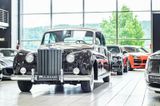 Rolls-Royce Phantom V Saloon by James Young Matching Numbers