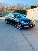 Mercedes-Benz E 63 AMG- MB Scheckheft - 8fach - Service neu - Mercedes-Benz E 63 AMG aus 2013