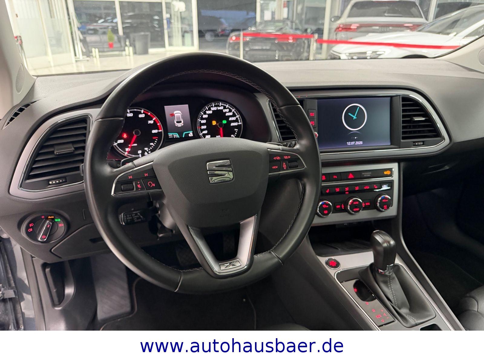 Seat Leon ST Xcellence PANO*VOLL LED SCHEINWERFER