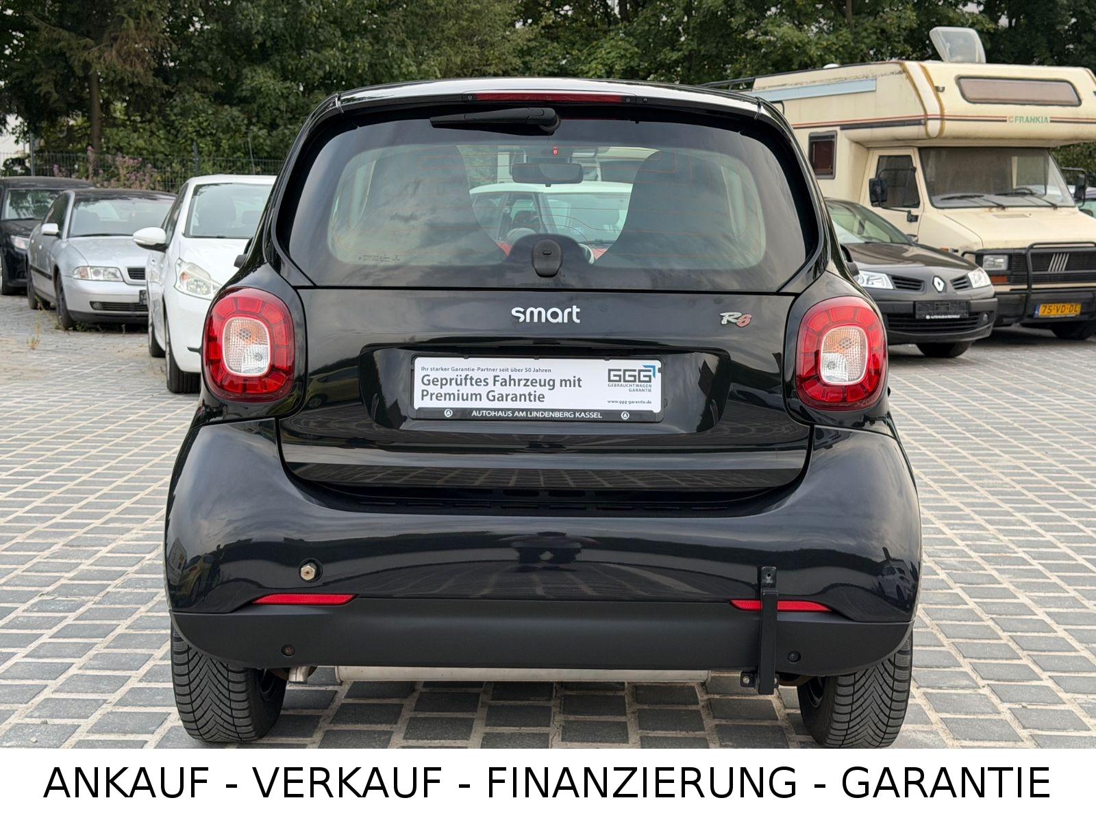 Smart ForTwo fortwo coupe Basis 52 kW*LED*SHZ*KLIMA