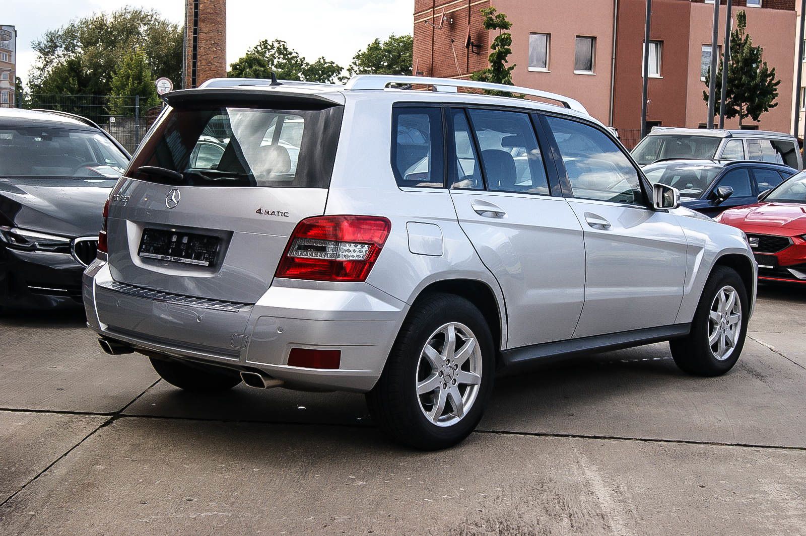Fahrzeugabbildung Mercedes-Benz GLK 350 4-Matic PANORAMA COMAND 37.700km 1.HAND