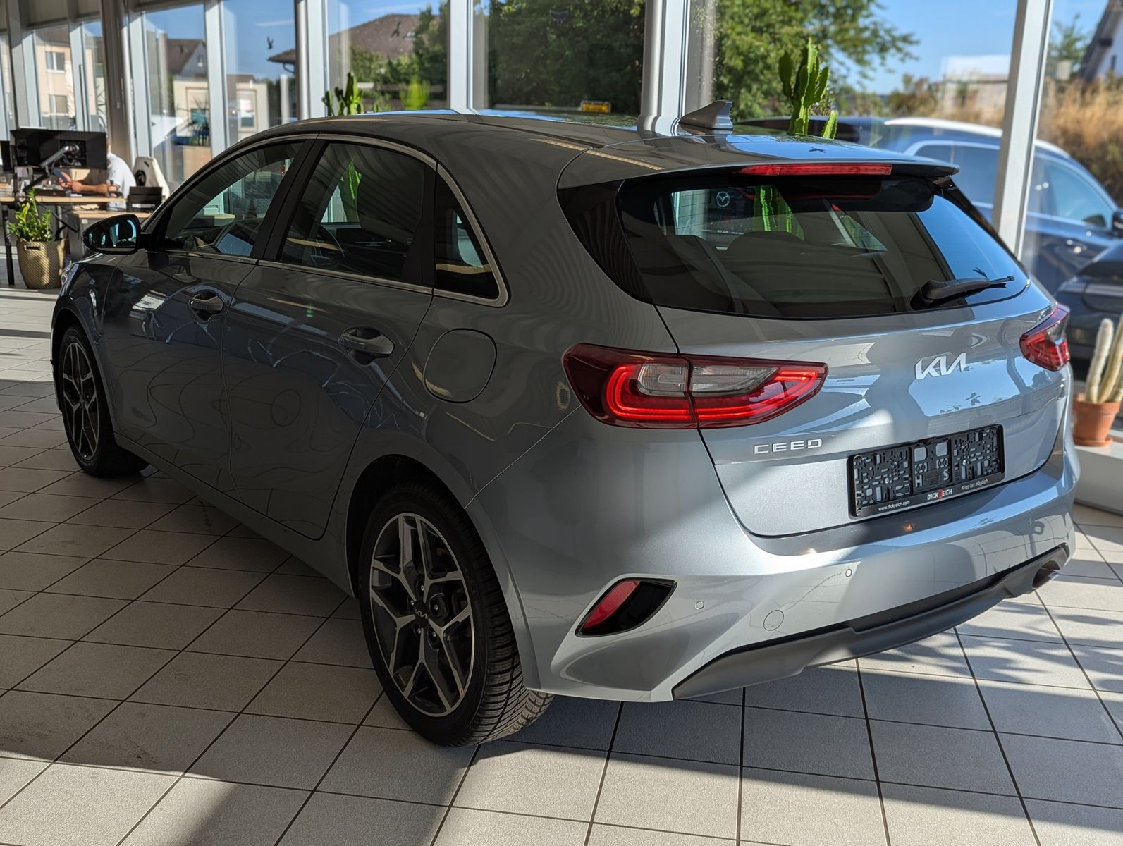 Fahrzeugabbildung Kia cee'd / Ceed 1.5 Spirit Limo JBL ACC Kamera 7J-G