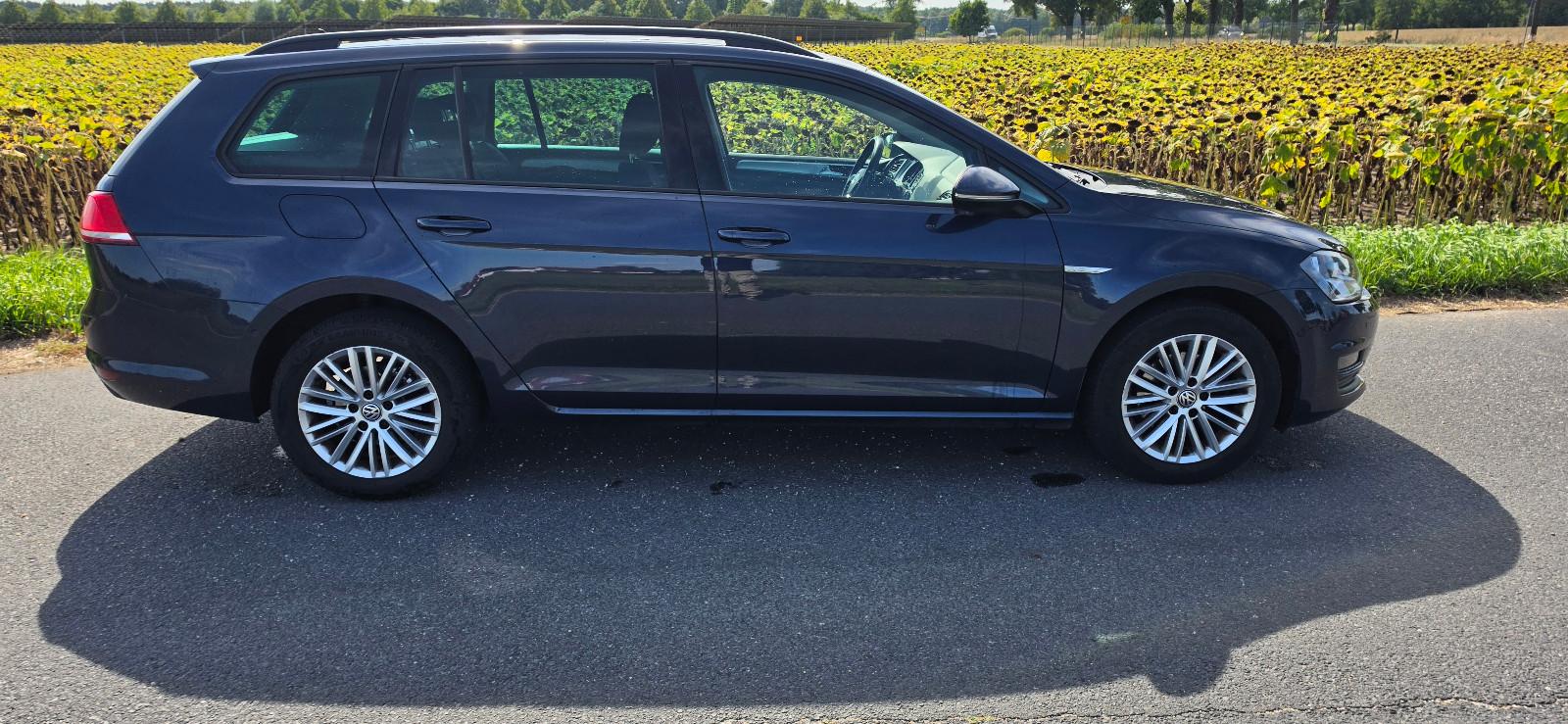 Volkswagen Golf 2014 — interior