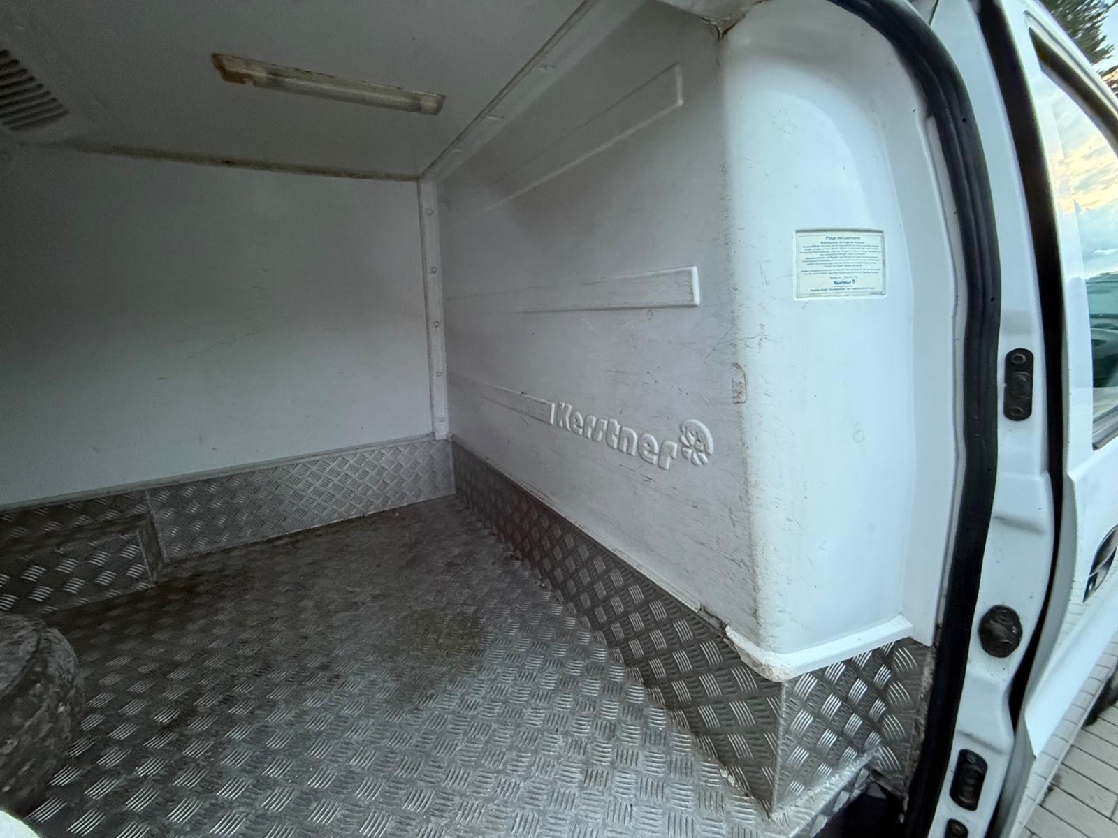 Hyundai H-1