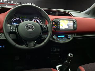 Toyota Yaris - 12