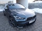 BMW X2 xDrive M35 i 1.HAND/LEDER/LED/KAMERA/Head Up - BMW X2 mit Benzin-Antrieb: Geländewagen, Automatik