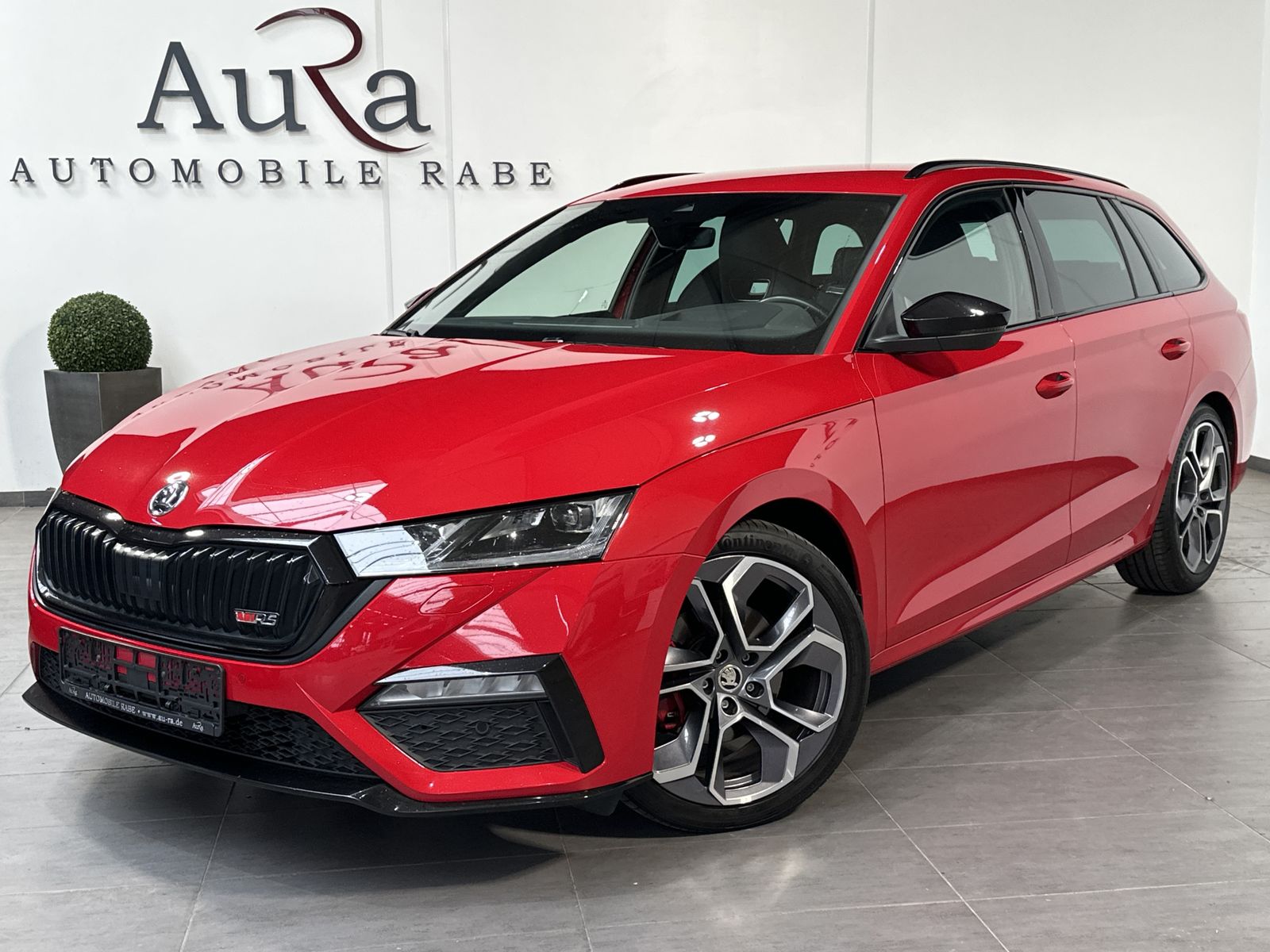 Fahrzeugabbildung SKODA Octavia 2.0 TDI DSG RS NAV+LED+KAM+VCOCK+HUD+DCC
