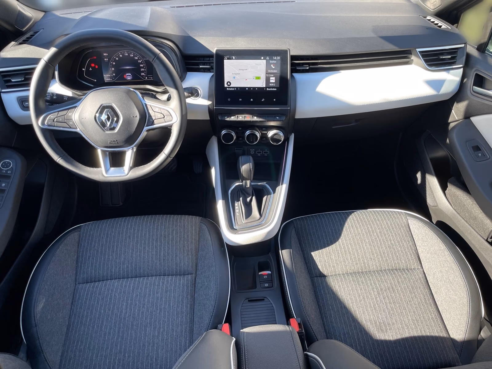 Renault Clio V TECHNO TCe 90 X-tronic