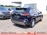 Toyota RAV4 2.0 4x2 Team Deutschland - Toyota RAV 4 mit Benzin-Antrieb: Geländewagen